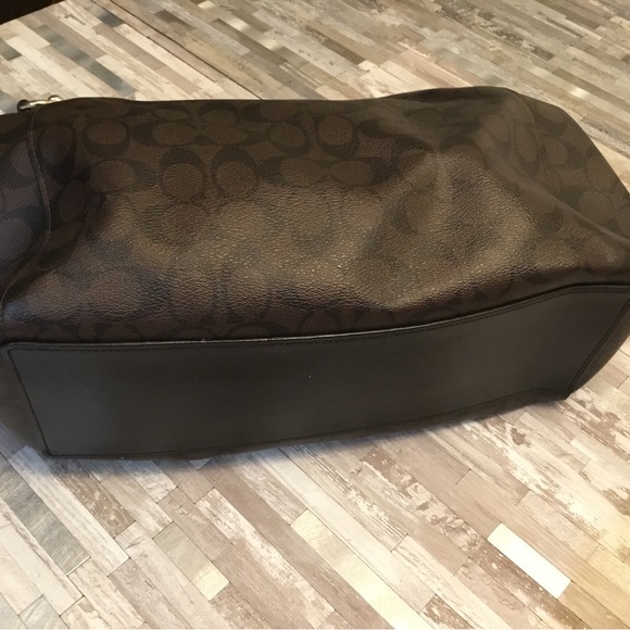 Coach Large Brown Handbag - Picture 8 of 10